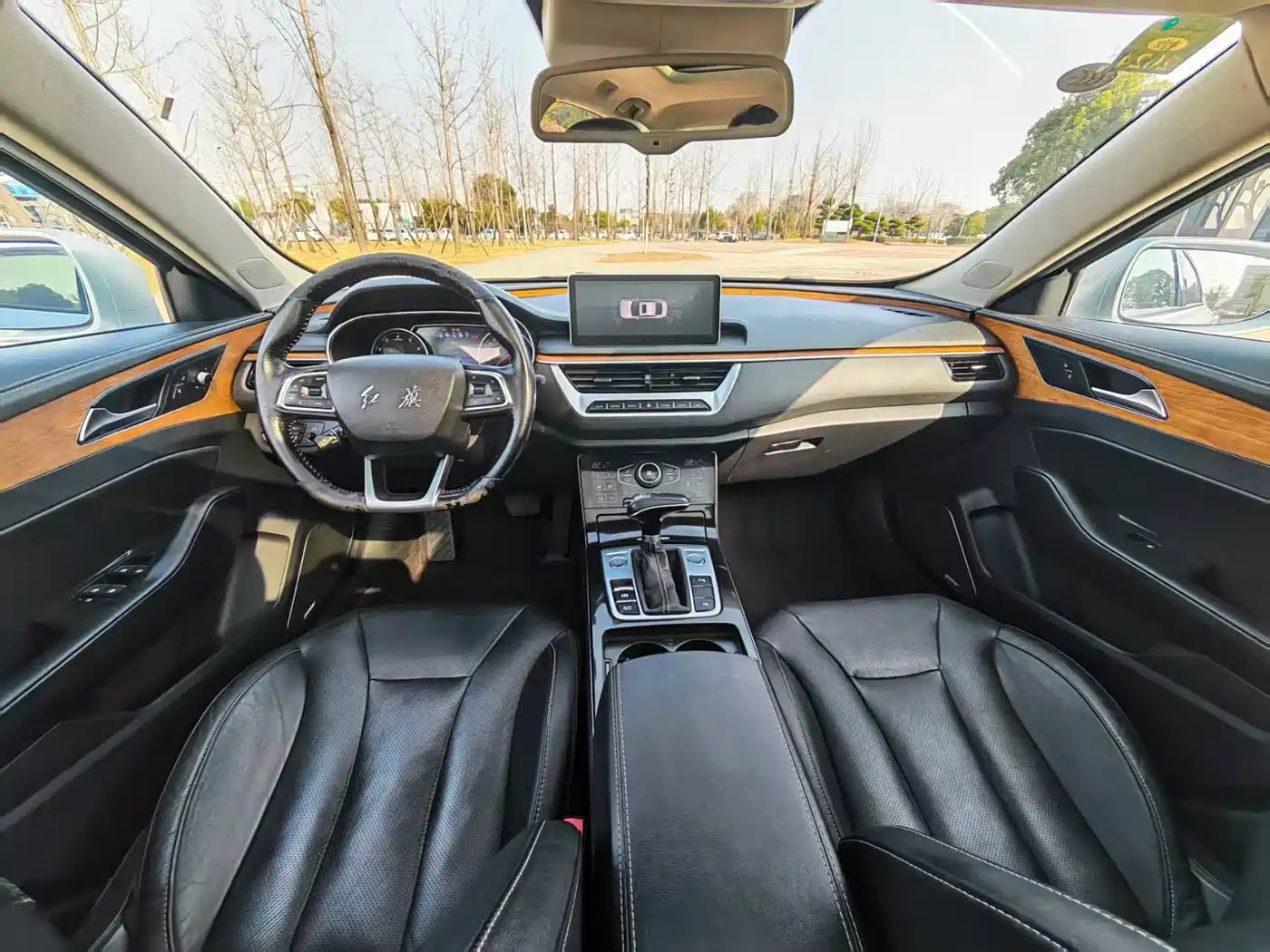 Hongqi H5 2018 30TD Smart Connected Royal Edition фото 25