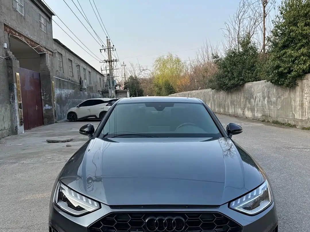 Фото 3 - Audi A4L