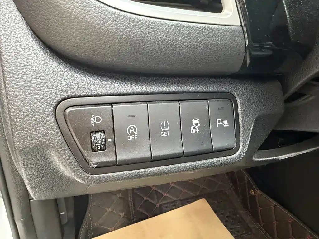 Kia Seltos 2026 2023 1.5L CVT Luxury Edition