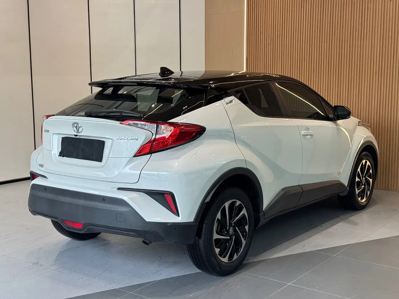 Toyota IZOA 2020 2.0L Yi Xiang Edition фото 18