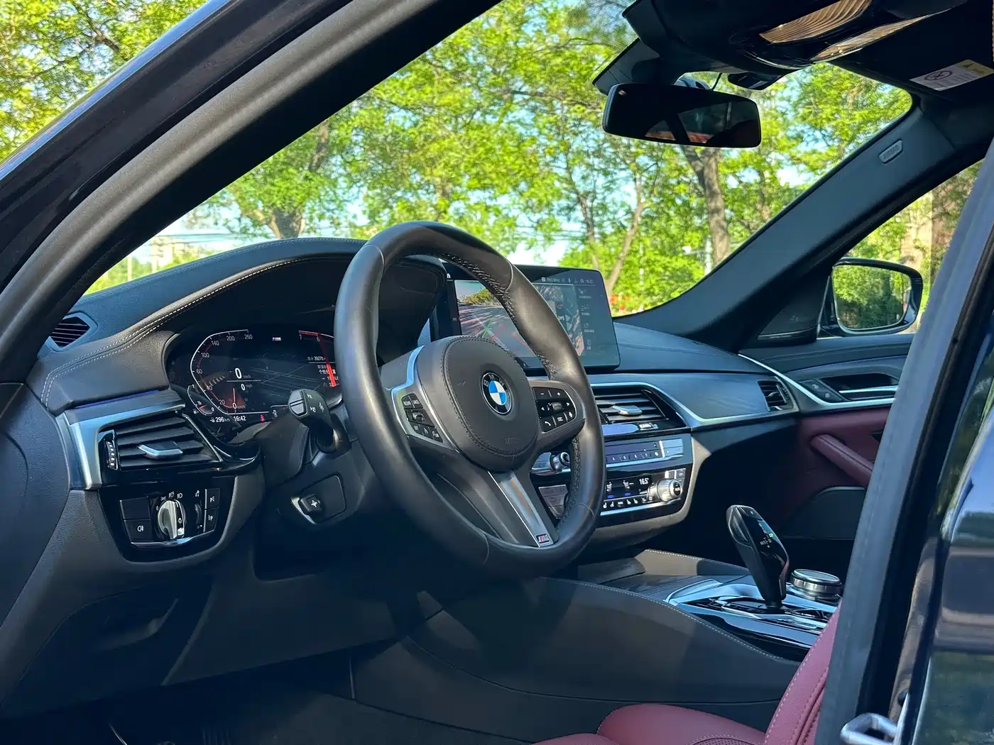 BMW 5 Series 2021 530Li Premium M Sport Package фото 3