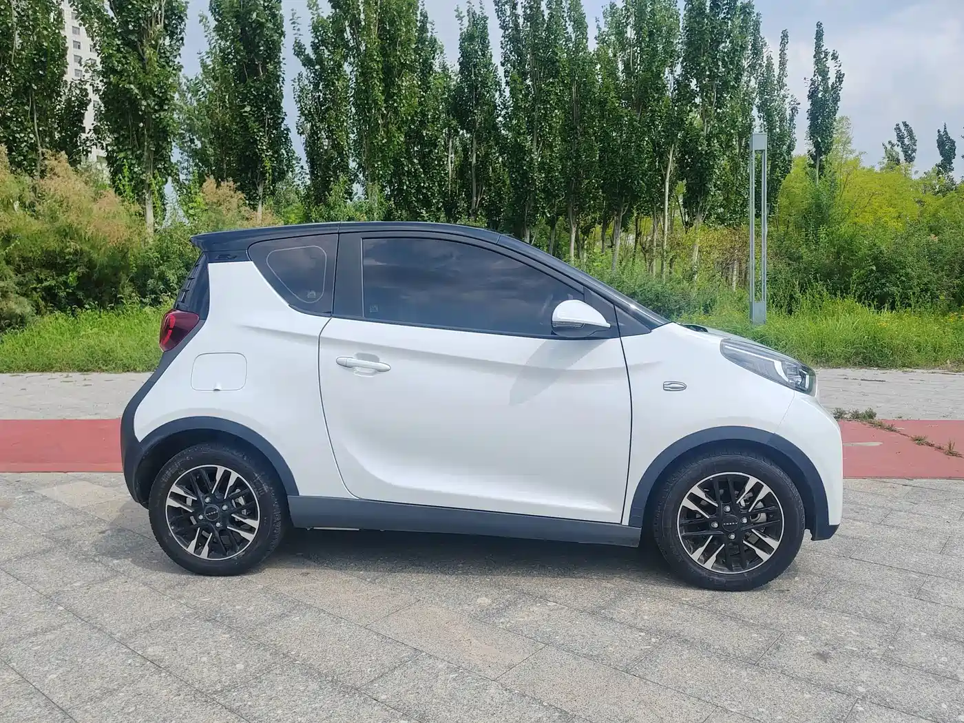 QQ New Energy Little Ant 2023 2022 Facelift Sweet Edition Full Sugar LFP 30.7kWh 30kW 301km