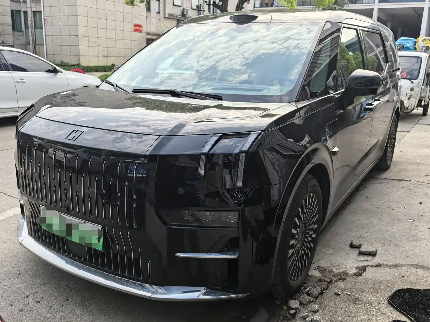 ZEEKR EXTREME KRYPTON 009