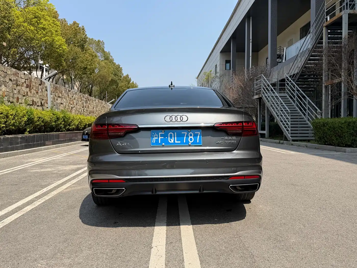 Audi A4L 2021 40 TFSI Premium Life Edition фото 24