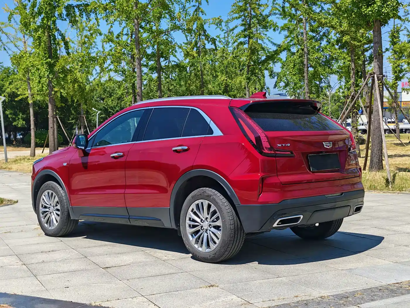 Cadillac XT4 2025 2024 28T 2WD Luxury