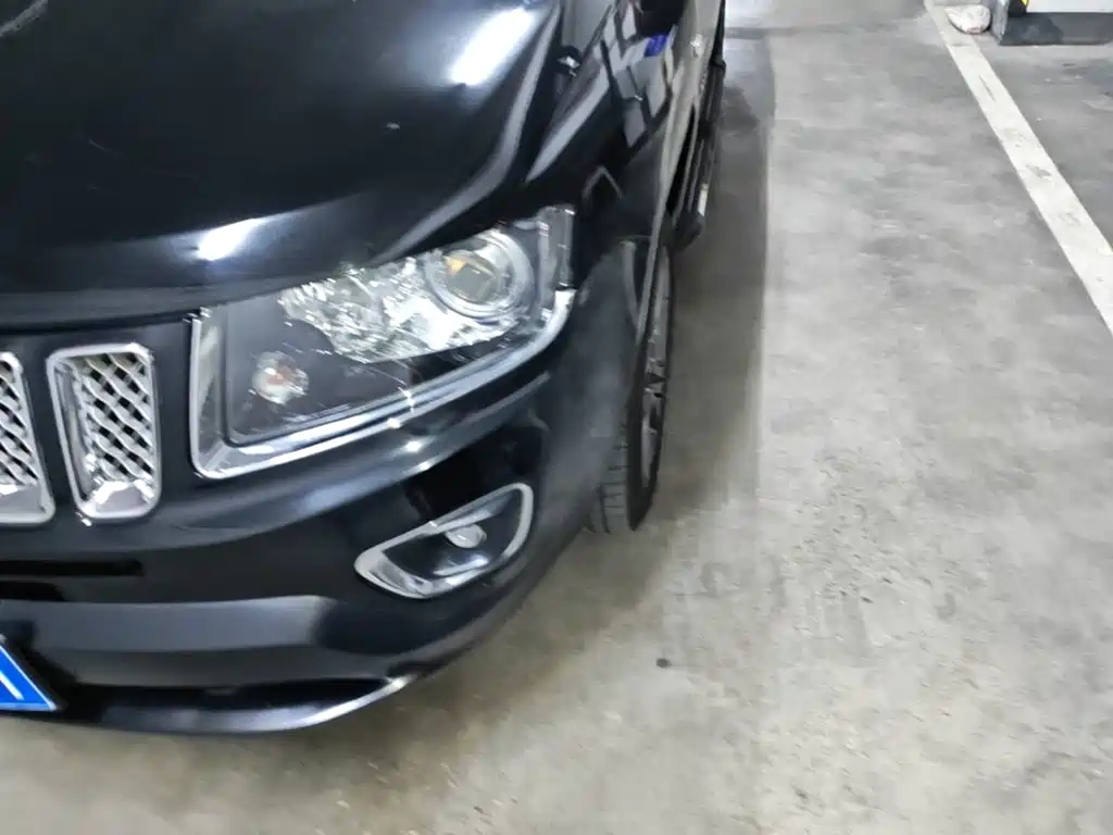 Jeep Compass (Import) 2014 2014 Facelift 2.4L 4WD Luxury Navigation Edition