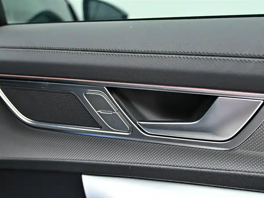 Audi A6L 2023 40 TFSI Luxury Dynamic фото 25