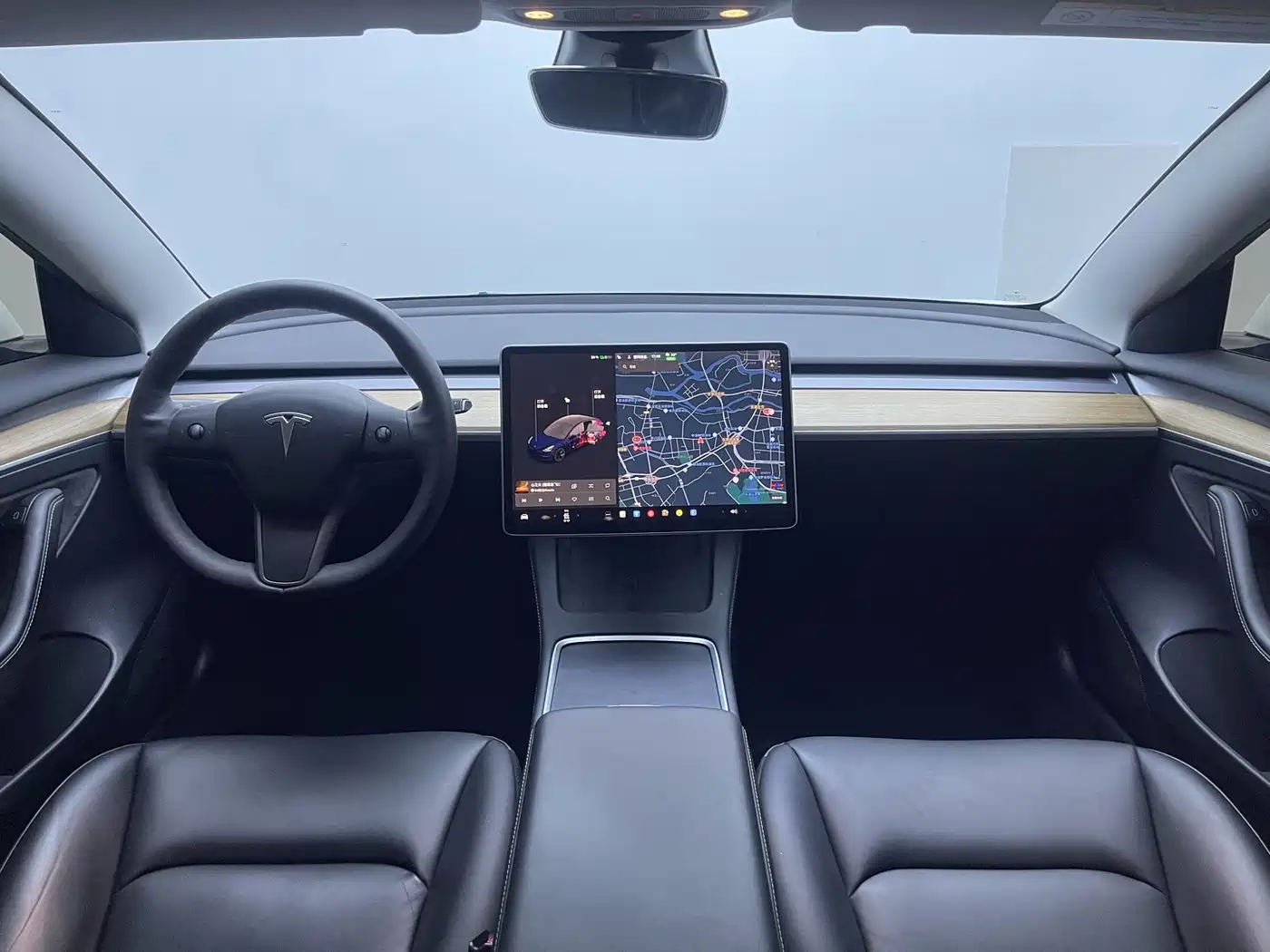 Фото 14 - Tesla Model 3