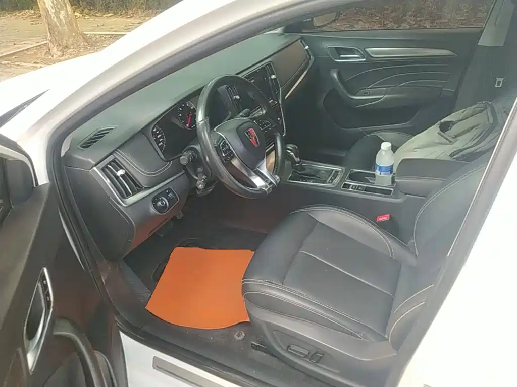 Photo 16 - Roewe i6