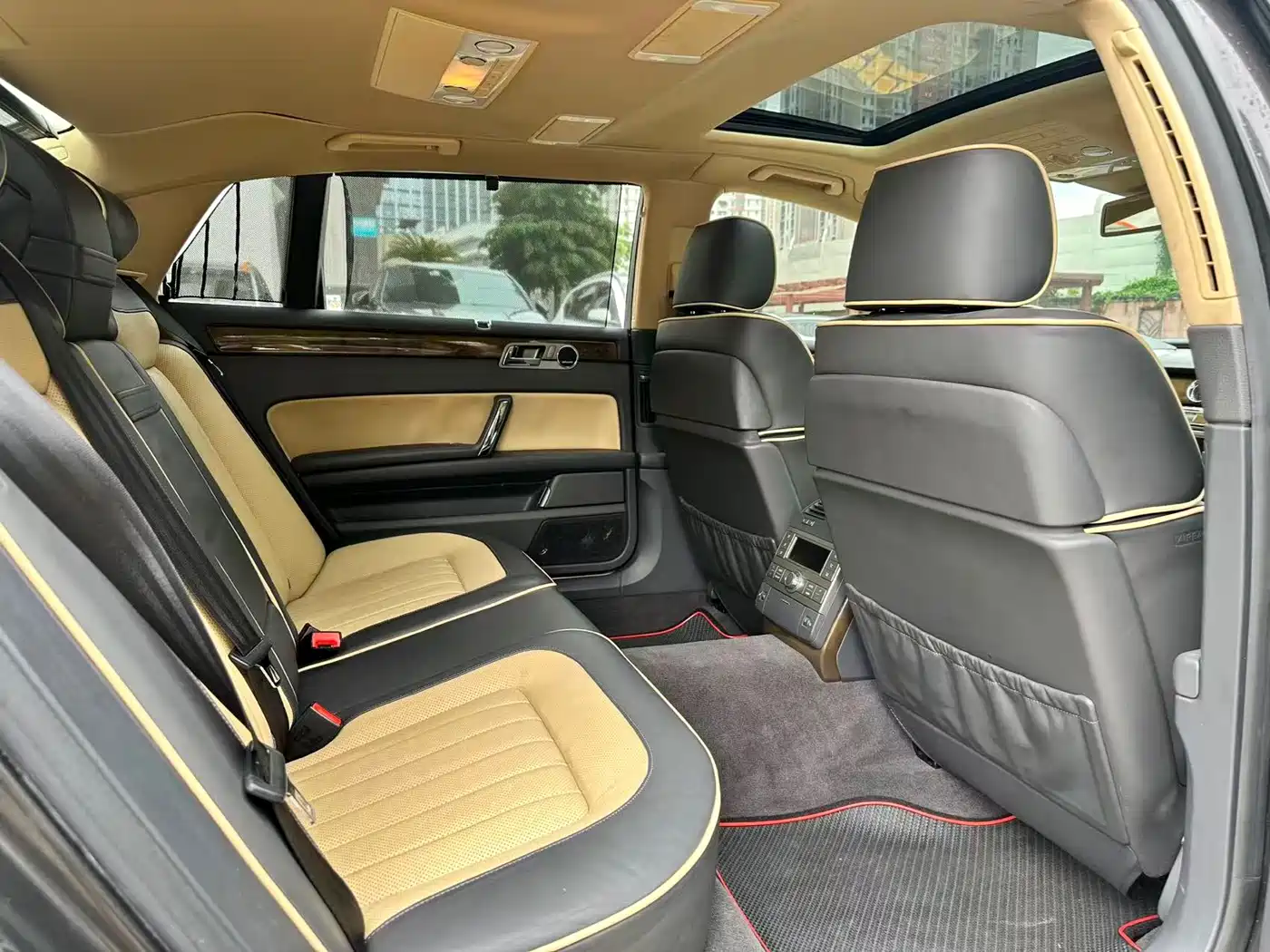 Volkswagen Phaeton 2012 3.0L Elite Custom фото 7