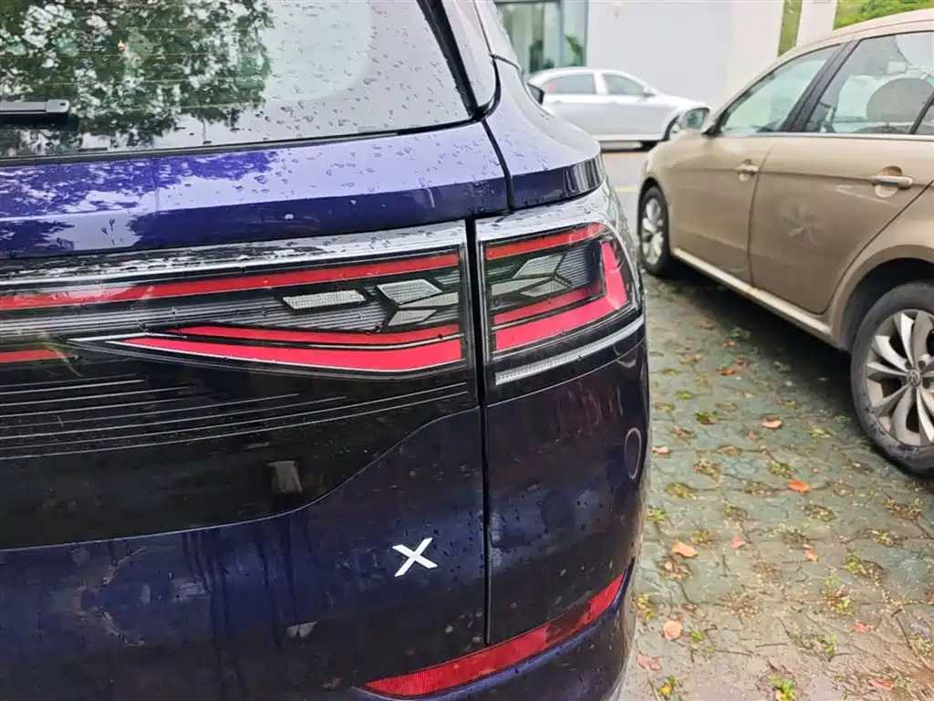 Volkswagen ID.6 X 2021 1st Edition ID. First Sight фото 8