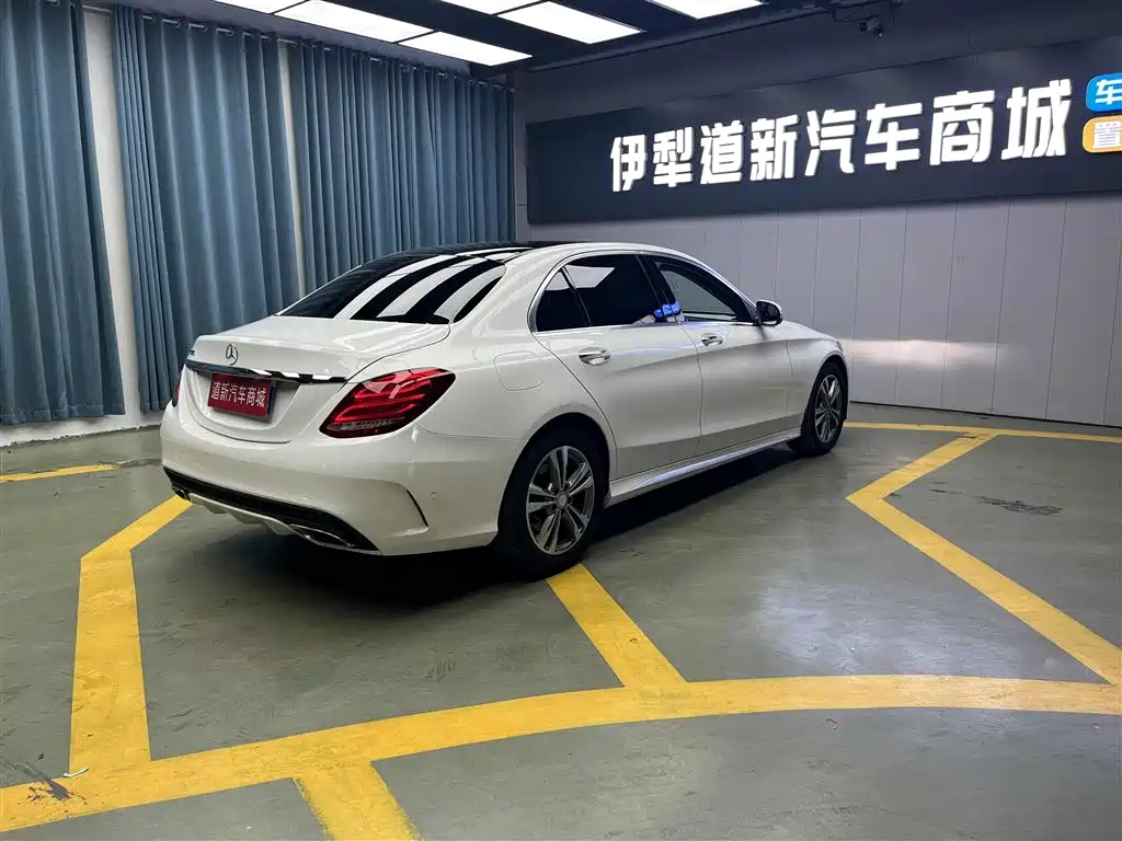 Mercedes-Benz C-Class 2018 C 200 L Sport Edition фото 7