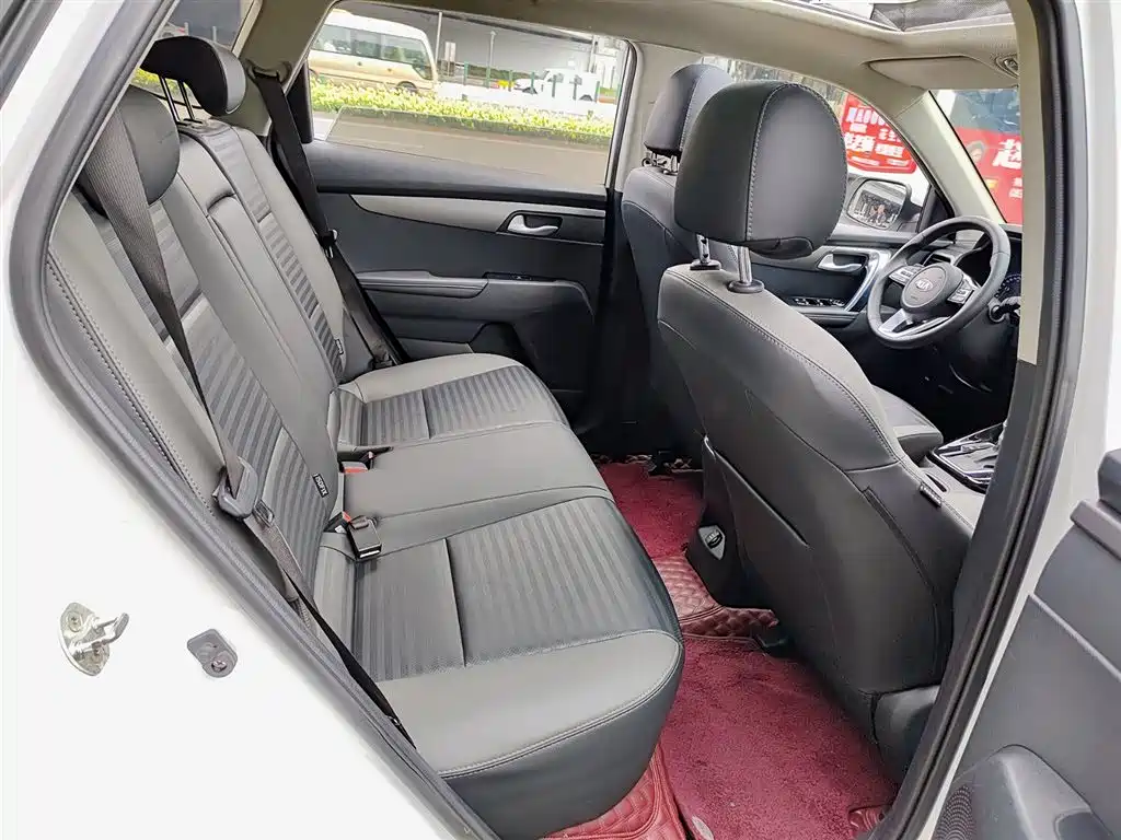 Kia Sportage 2019 2.0L Automatic Smart Luxury Edition фото 11