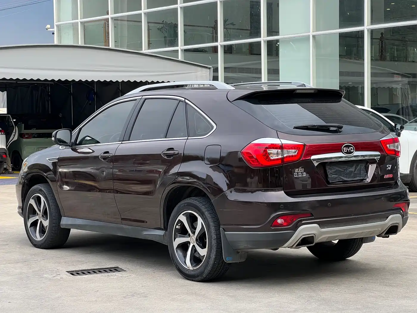 BYD S7 2016 2016 2.0T Automatic Premium Model