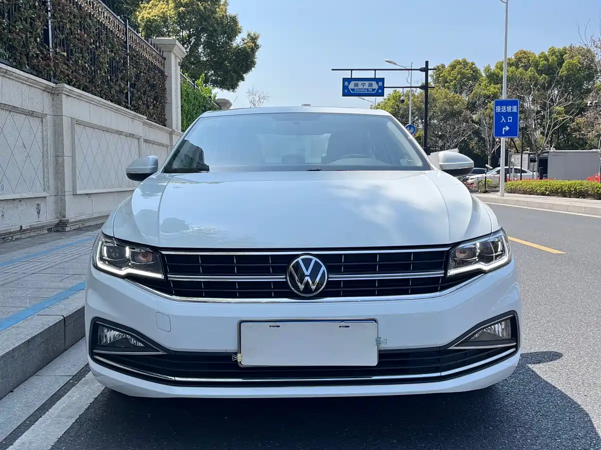 Volkswagen Bora 2021 200TSI DSG Comfort Smart Edition фото 2