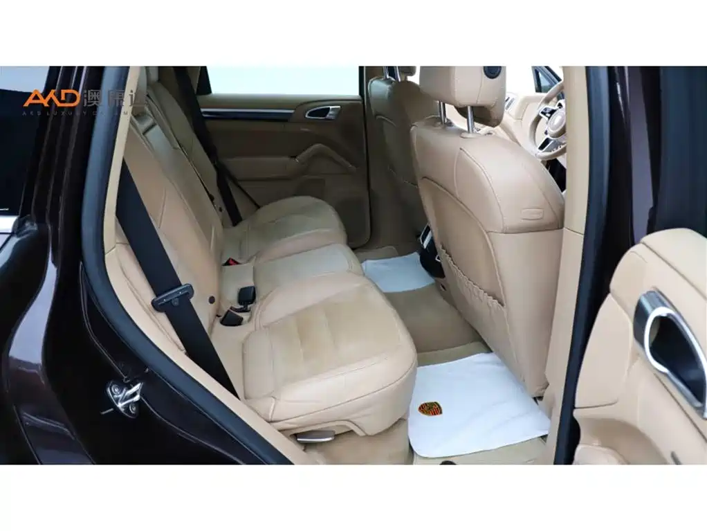 Porsche Cayenne 2016 Cayenne Platinum Edition 3.0T фото 8