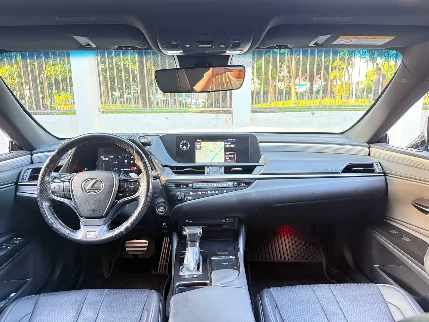 Фото 9 - Lexus ES