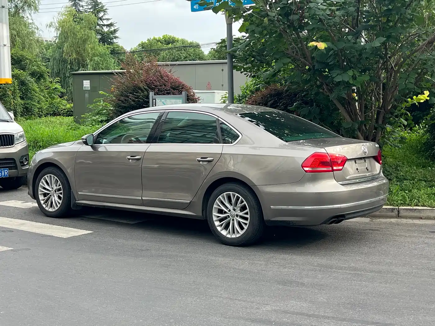 Volkswagen Passat 2011 2011 1.8TSI DSG Royal Edition