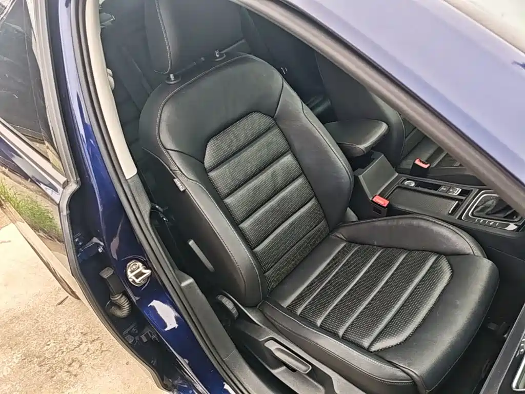 Фото 25 - Volkswagen Golf New Energy(Imported)