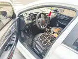 Фото 8 - Roewe i5