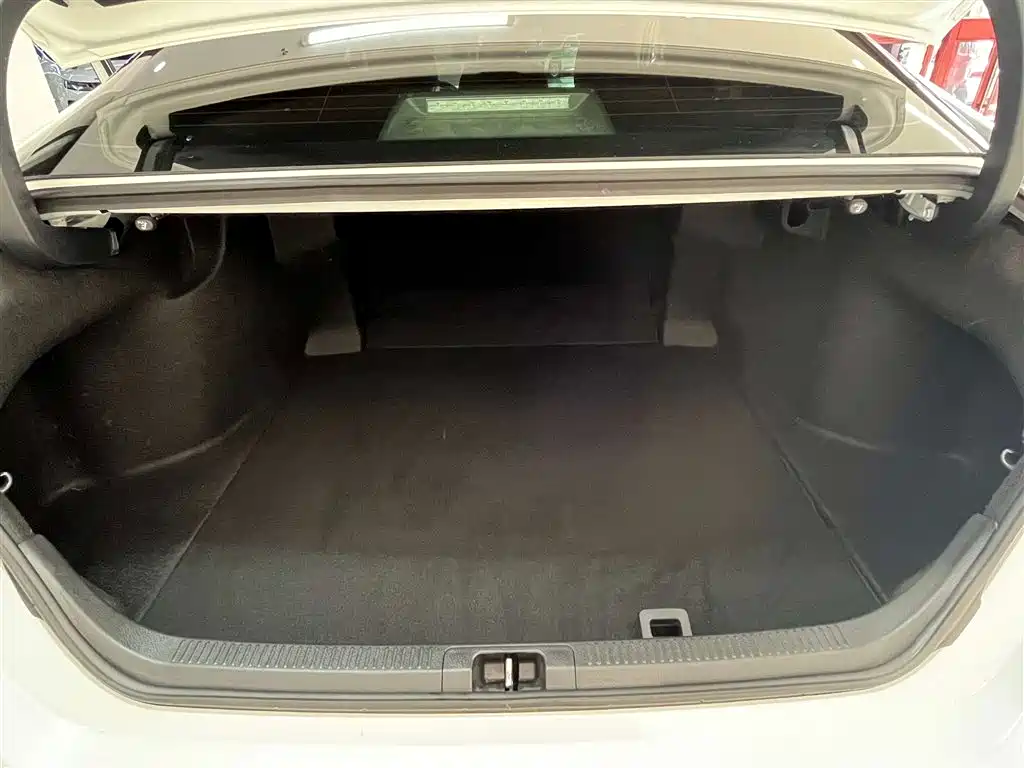 Toyota Camry 2021 2.0G Luxury Edition фото 11