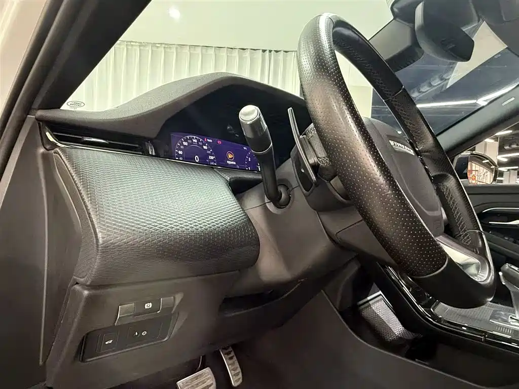 Land Rover Range Rover Evoque 2020 249PS R-DYNAMIC S Sport Edition фото 25