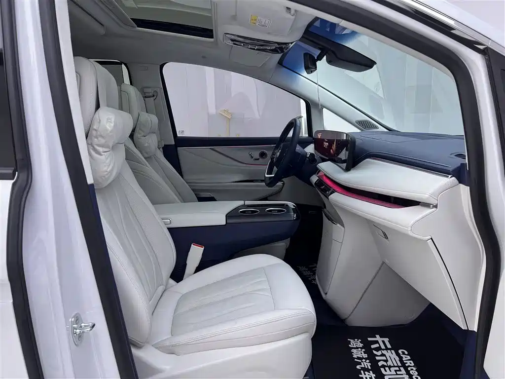 BUICK GL8 NEW ENERGY