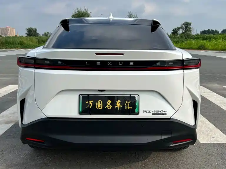 Lexus RZ 2023 2023 450e 4WD Deluxe