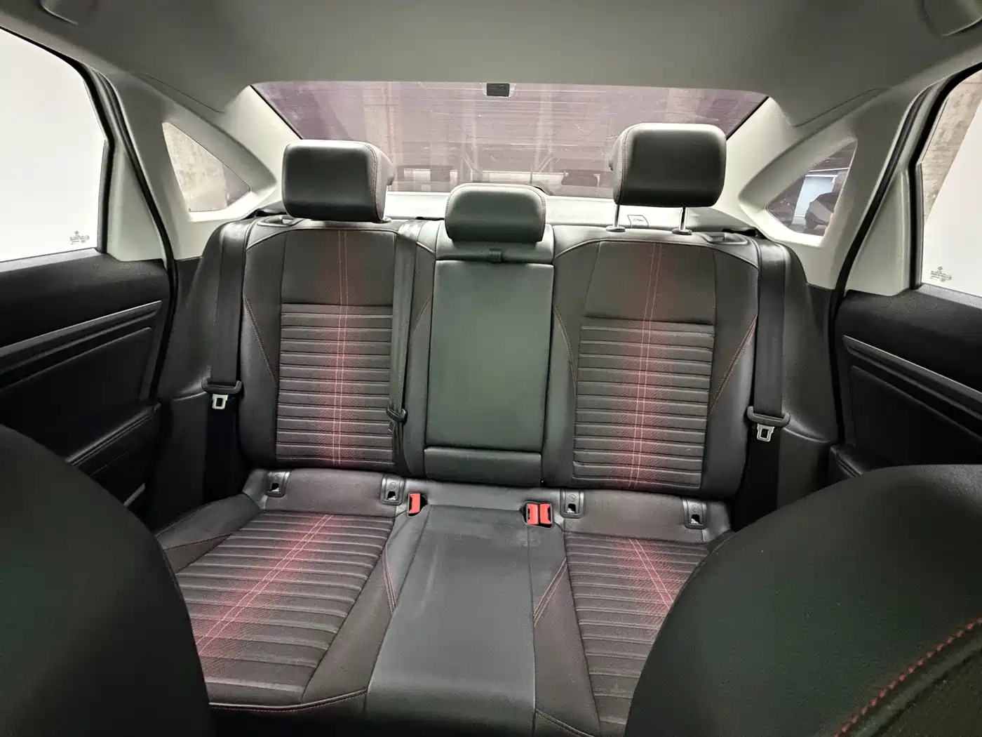 Volkswagen Lavida 2024 Model 300TSI DSG Starlight Full Comfort Edition фото 15