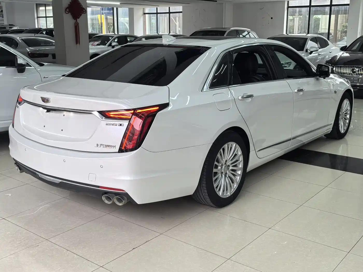 CADILLAC CT6