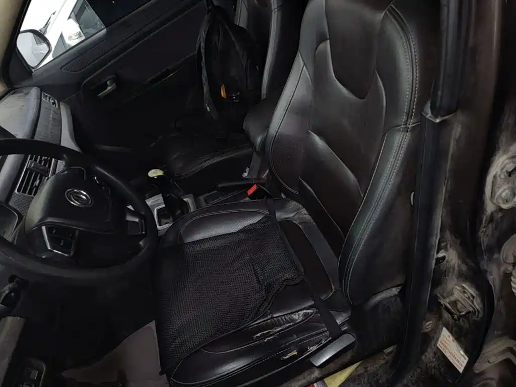 Dongfeng Fengguang Fengguang 330 2020 2019 1.5L 330S Manual Comfort China VI