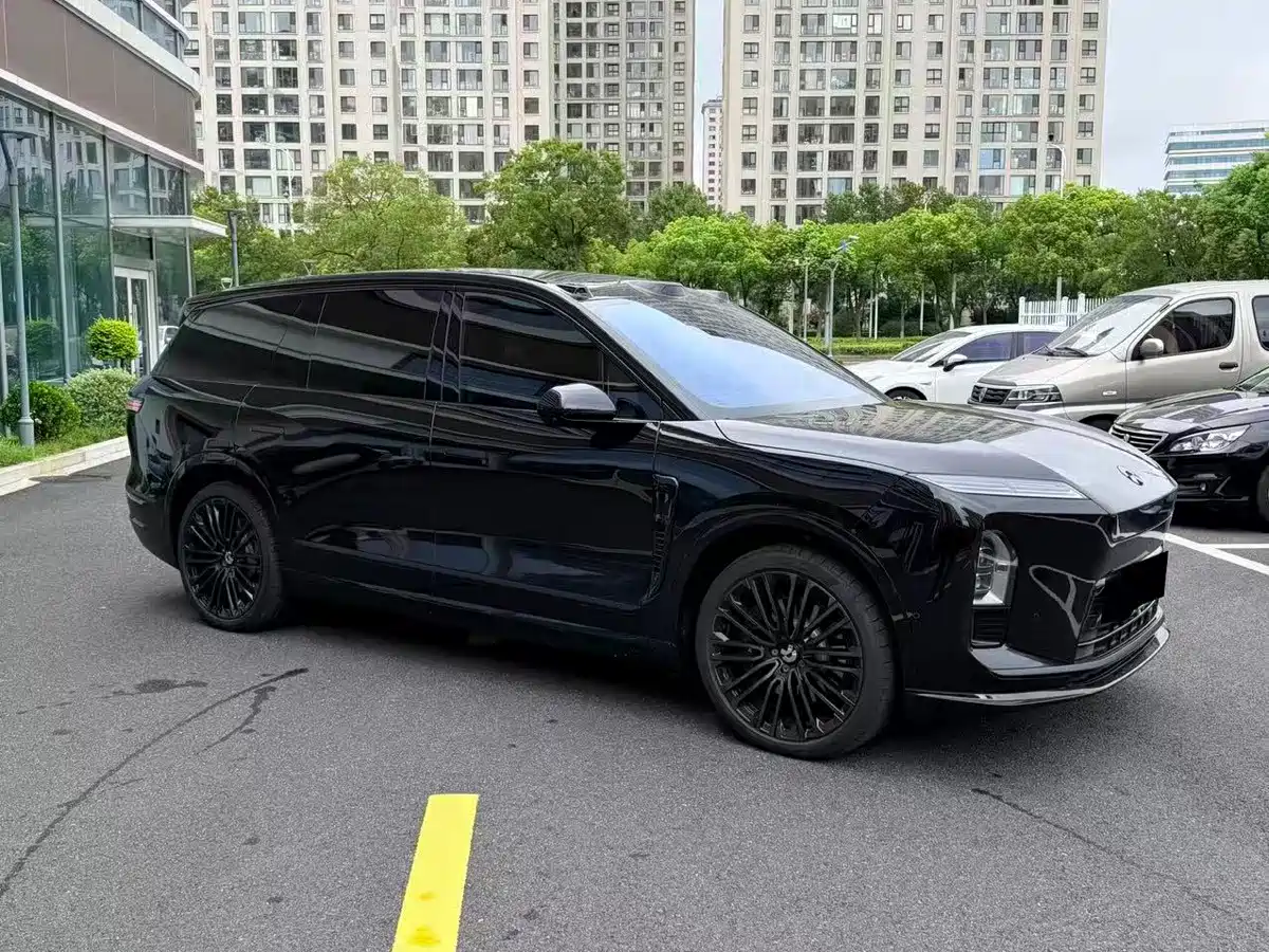 NIO ES8 2026 2025 Model 6-Seat Executive Luxury Edition