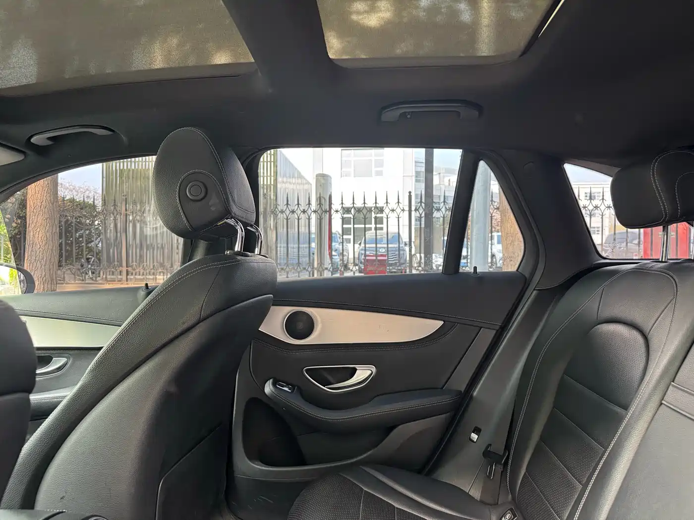 Mercedes-Benz GLC 2017 GLC 200 4MATIC фото 24