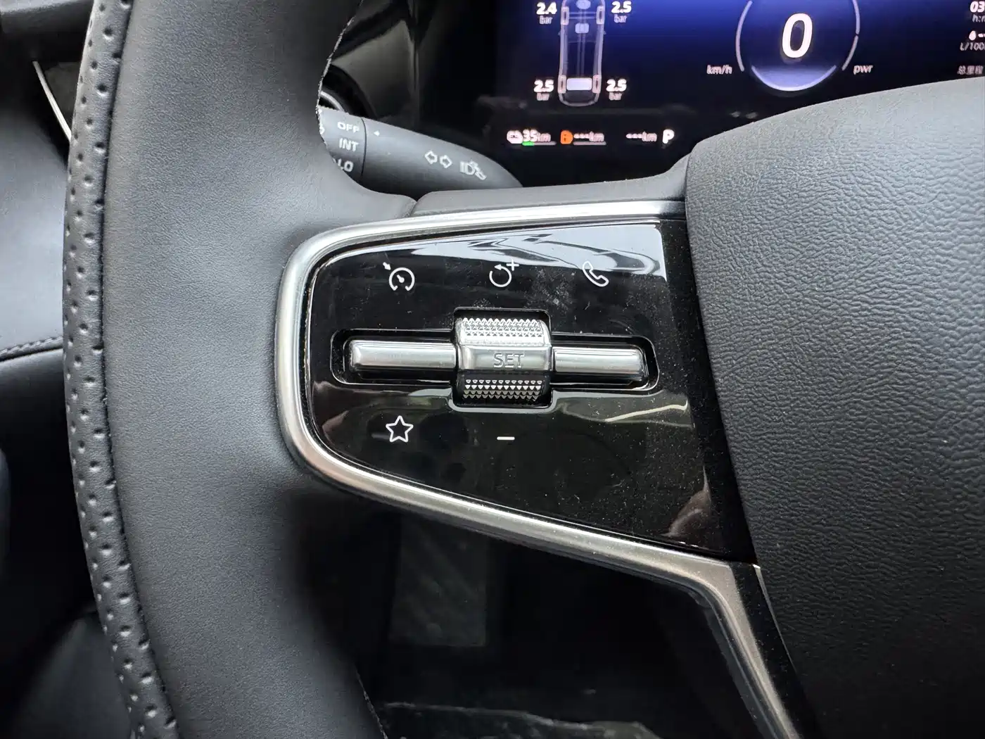 Roewe D7 2026 2023 DMH 125km Beyond Edition