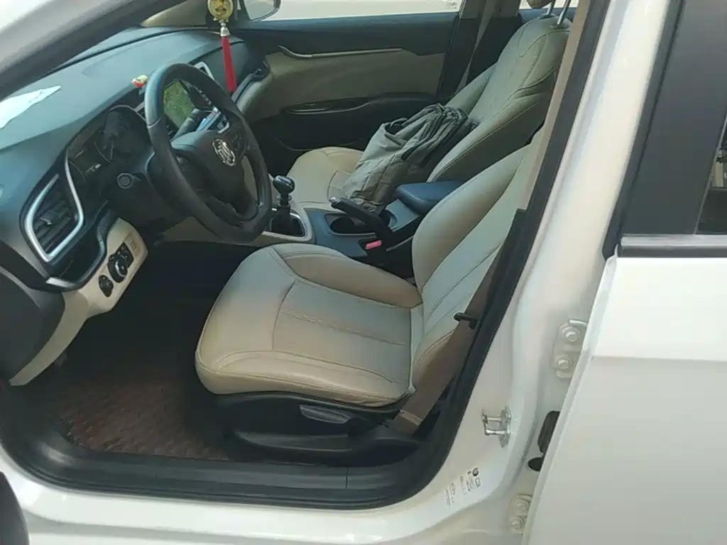Photo 15 - Buick Excelle