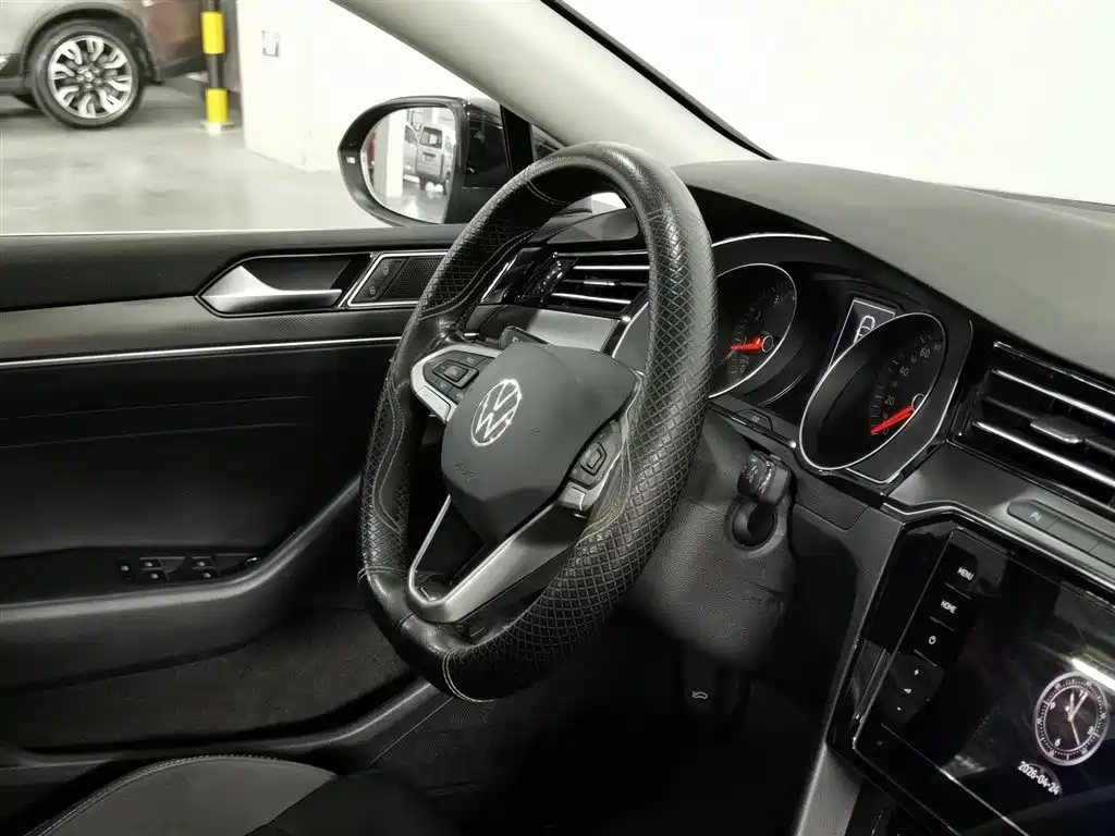 Volkswagen Magotan 2020 330TSI DSG Leading фото 22