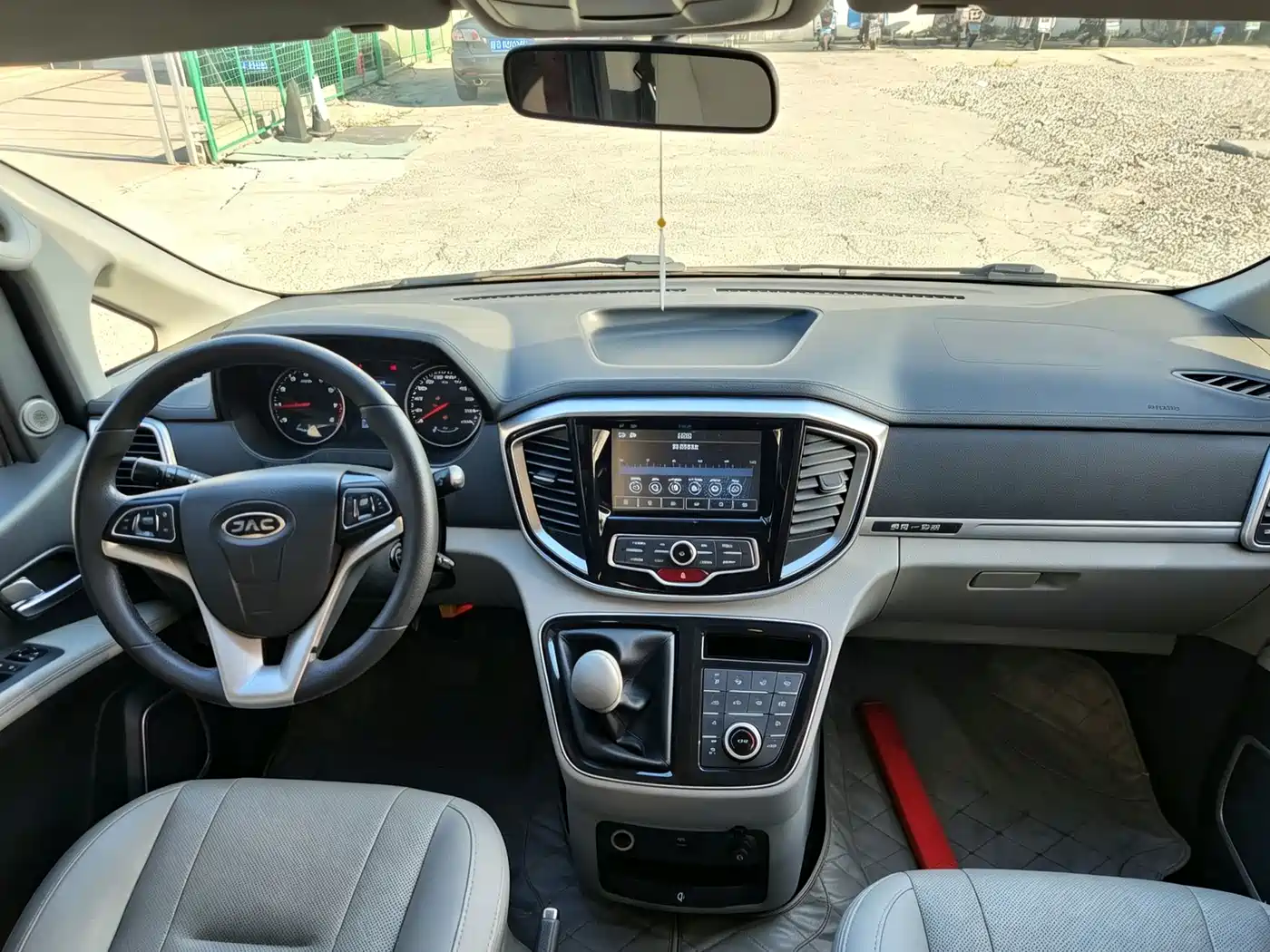 JAC Refine Refine M4 2017 2016 2.0L Manual Luxury Smart