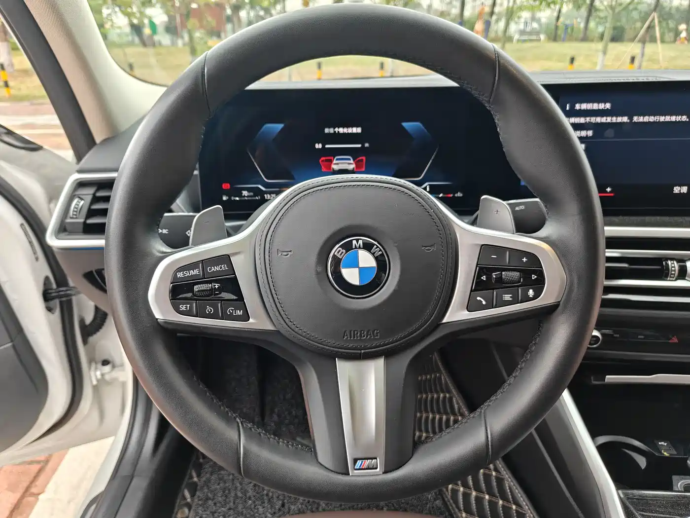 BMW 3 Series 2023 325Li M Sport Package фото 9