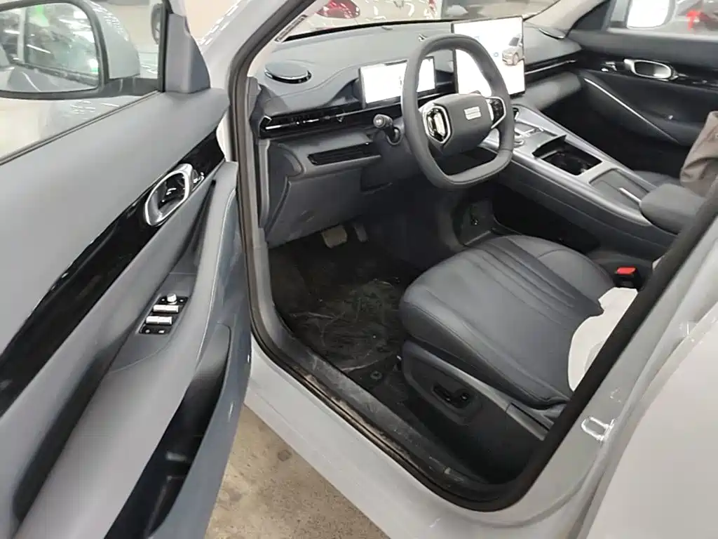Geely Galaxy Galaxy E5 2026 2026 530km Voyager Edition