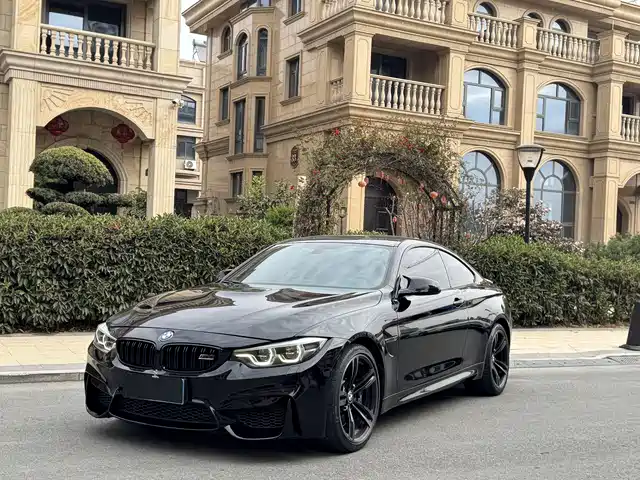 BMW M4
