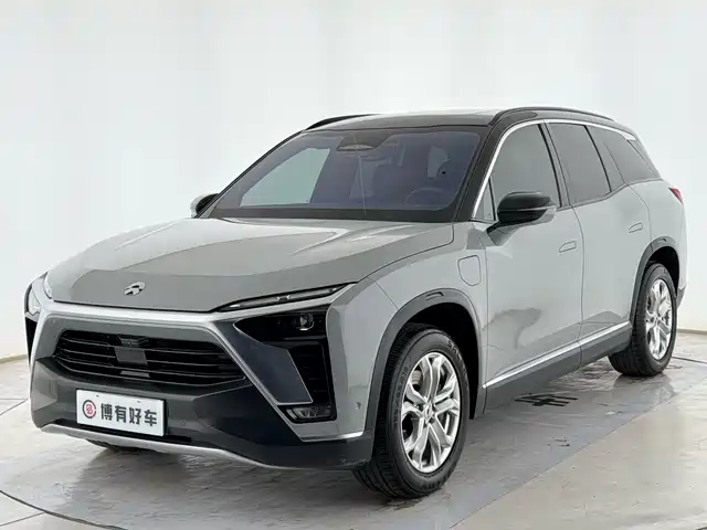 NIO ES8 415KM, 6 мест