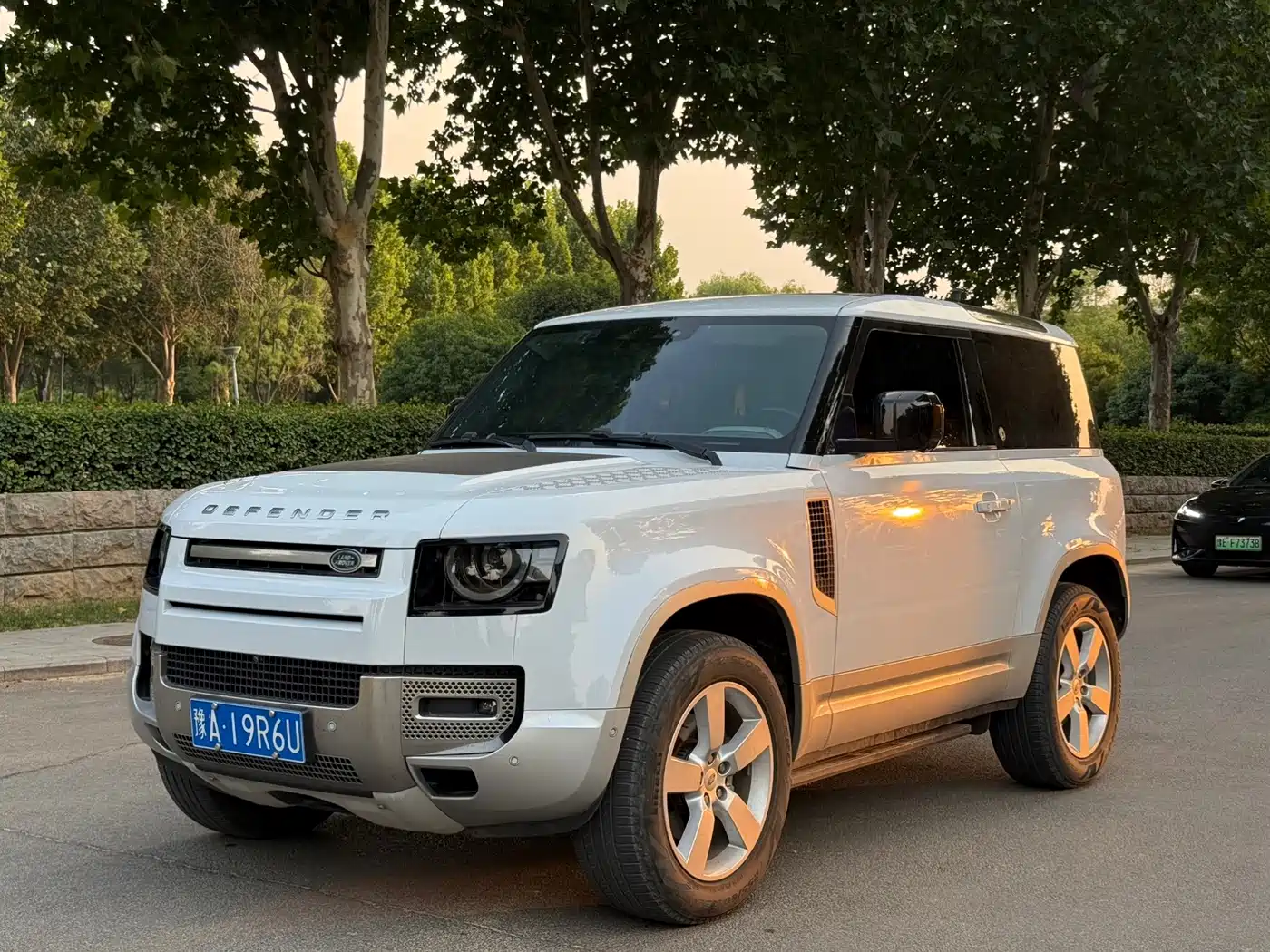 Land Rover Defender 2022 — пригон из Китая