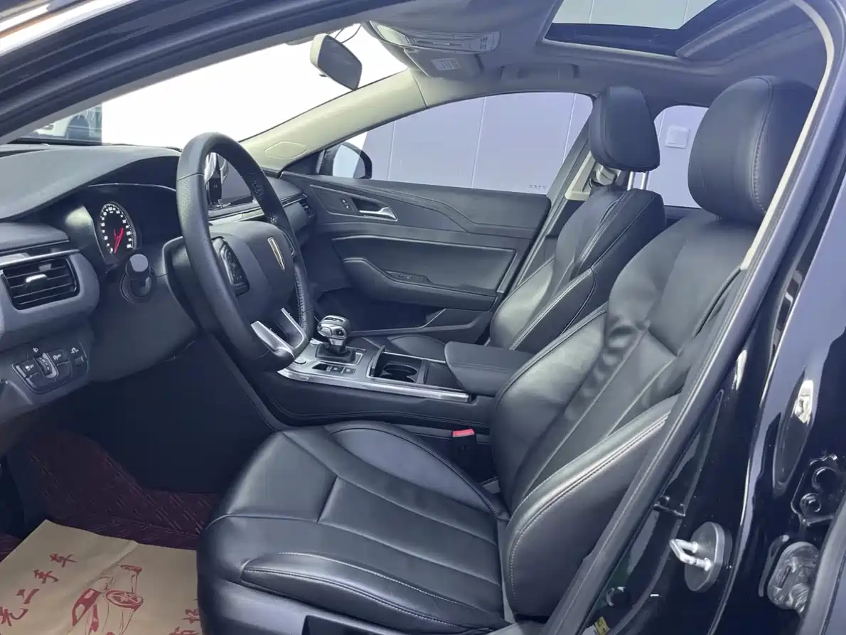 Hongqi H5 2020 1.5T DCT Qi Rhythm Edition фото 4