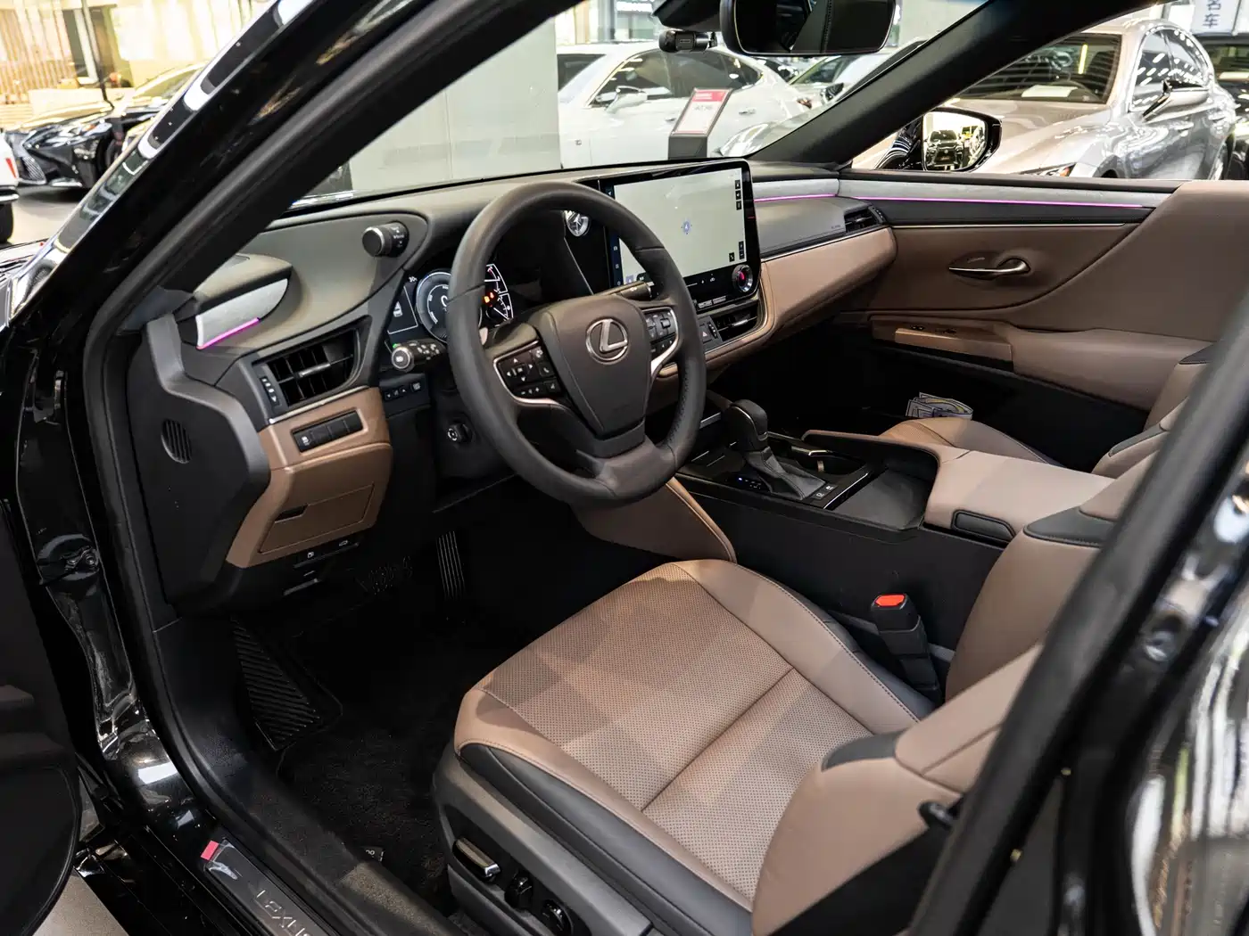 Lexus ES 2025 2025 300h Ultimate Edition