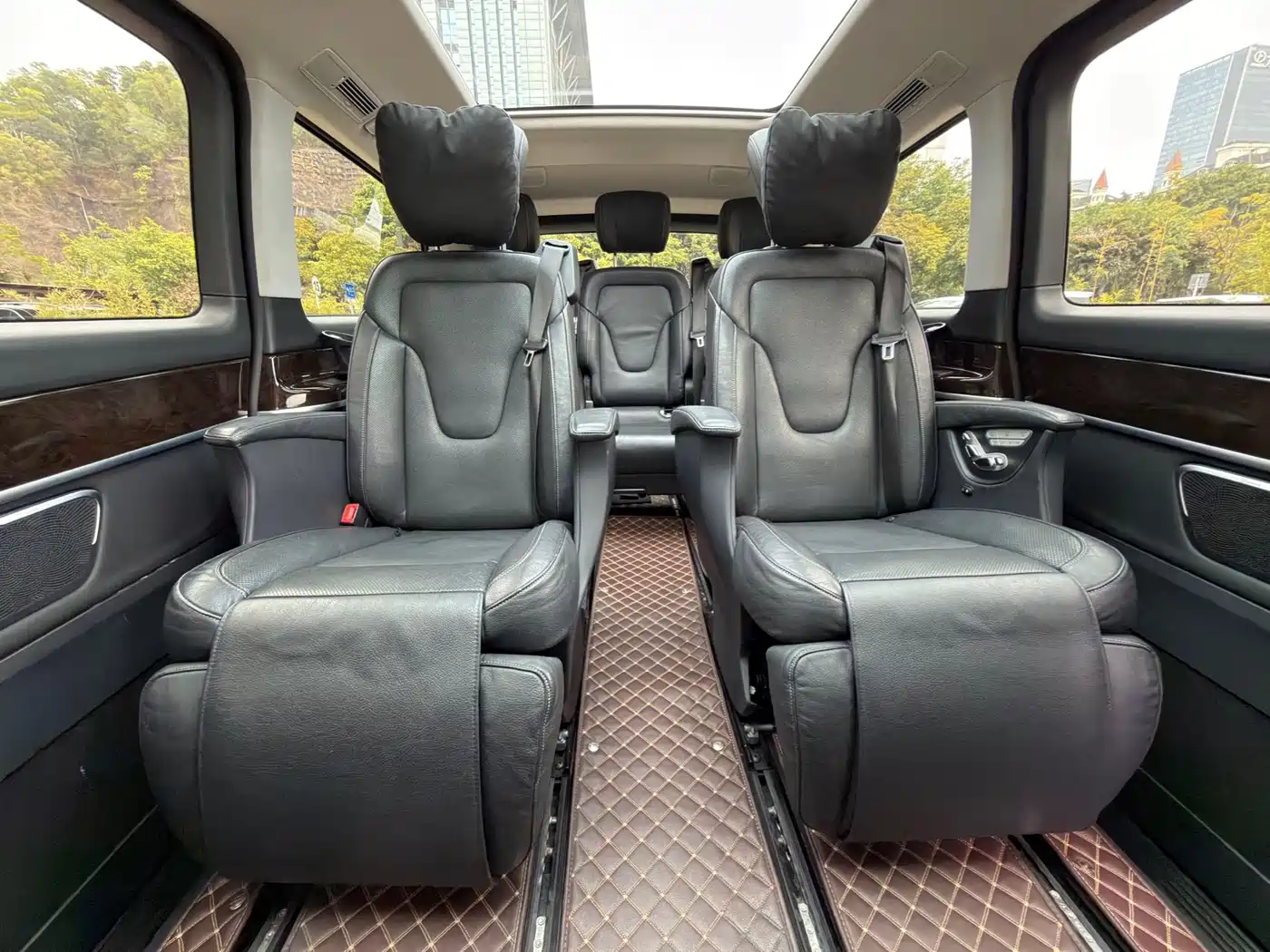 Mercedes-Benz V-Class 2018 V 260 Premium Edition China V фото 22