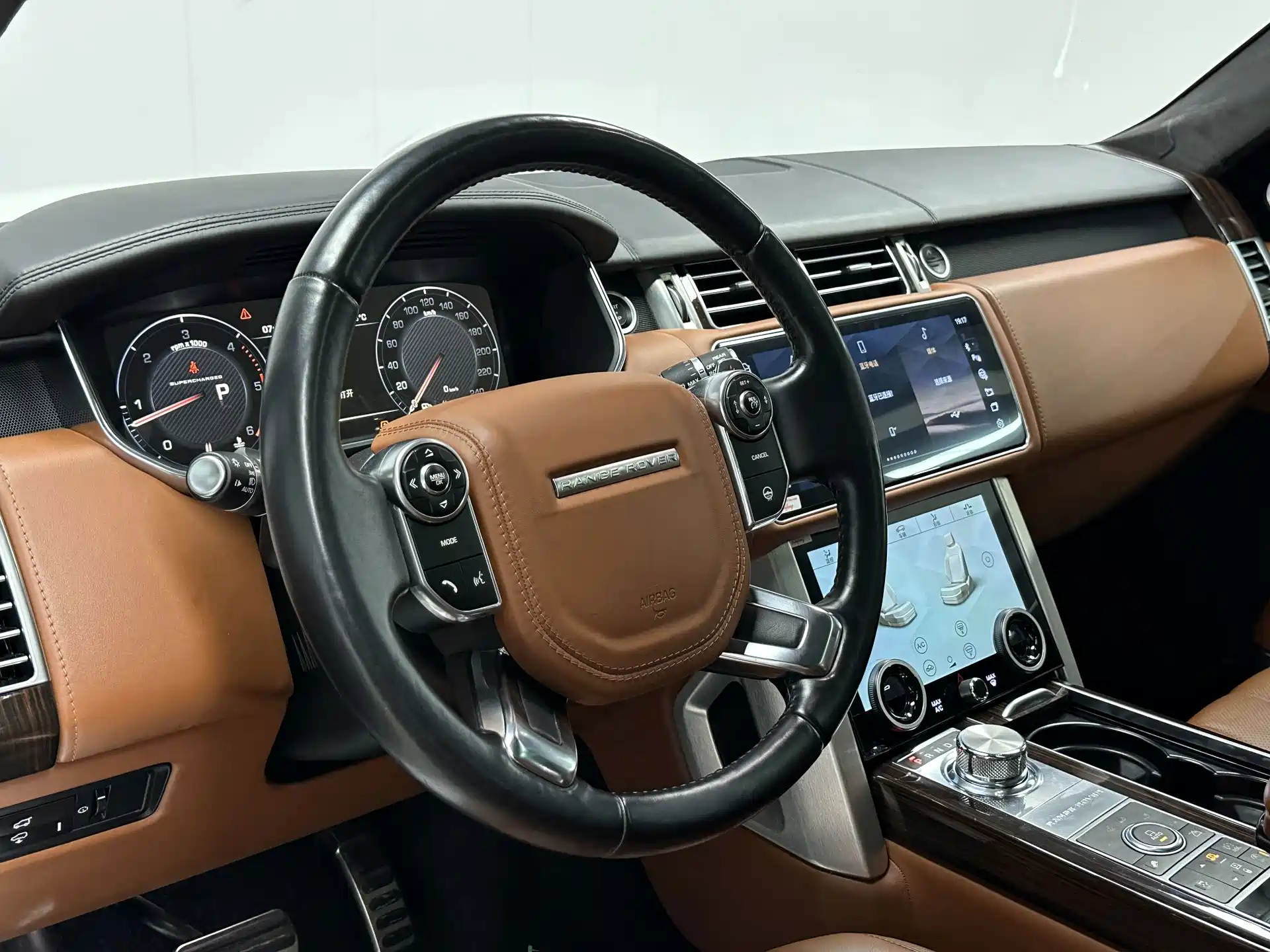 Фото 10 - Land Rover Range Rover