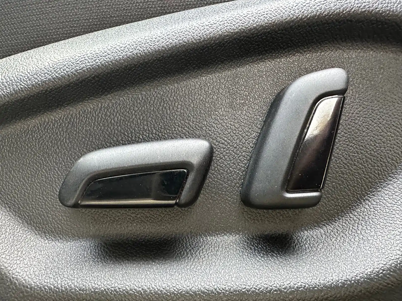 Photo 12 - Jetta VS7