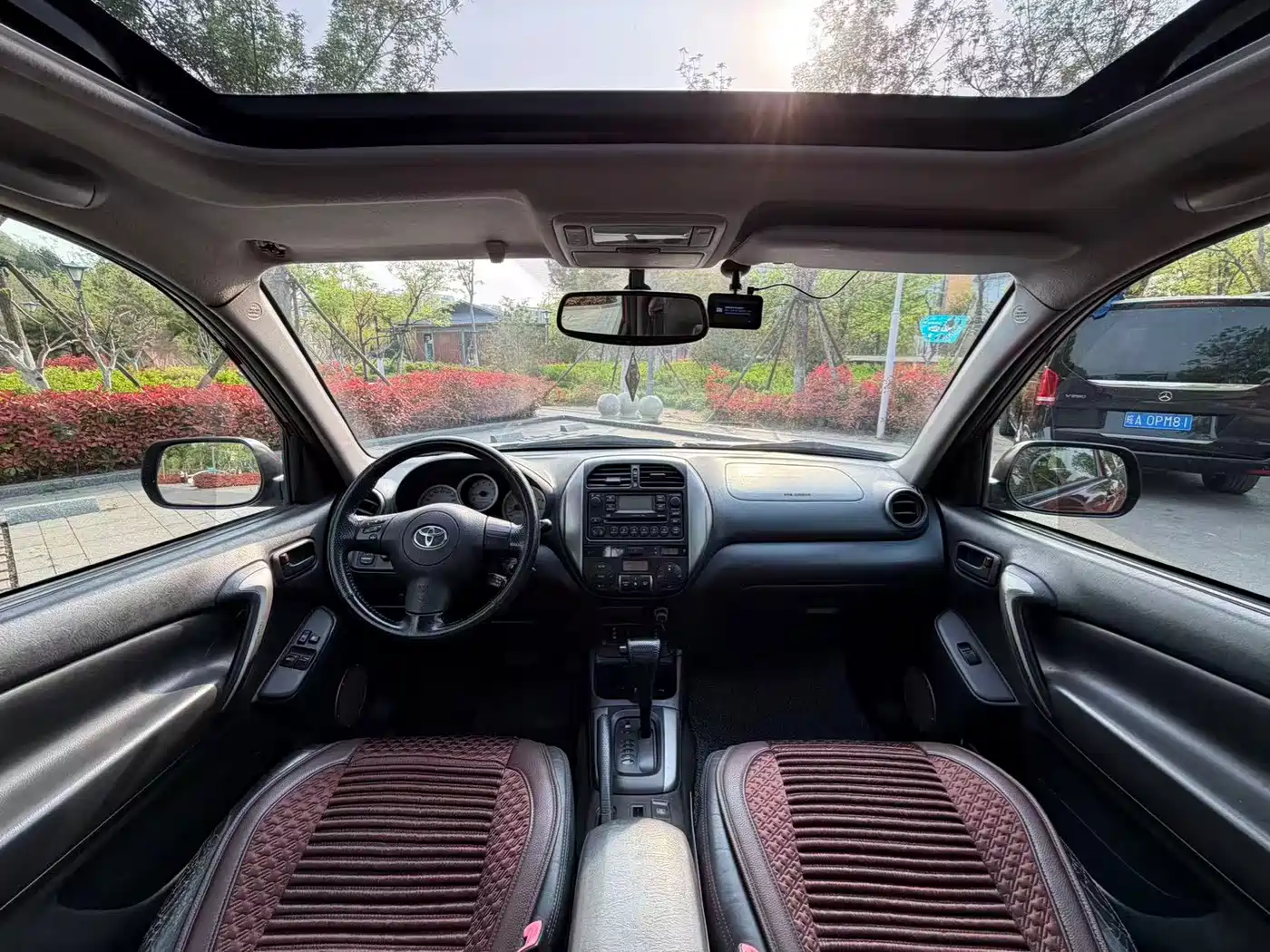 Toyota RAV4 (Import) 2004 Model 2.0 3-Door фото 10