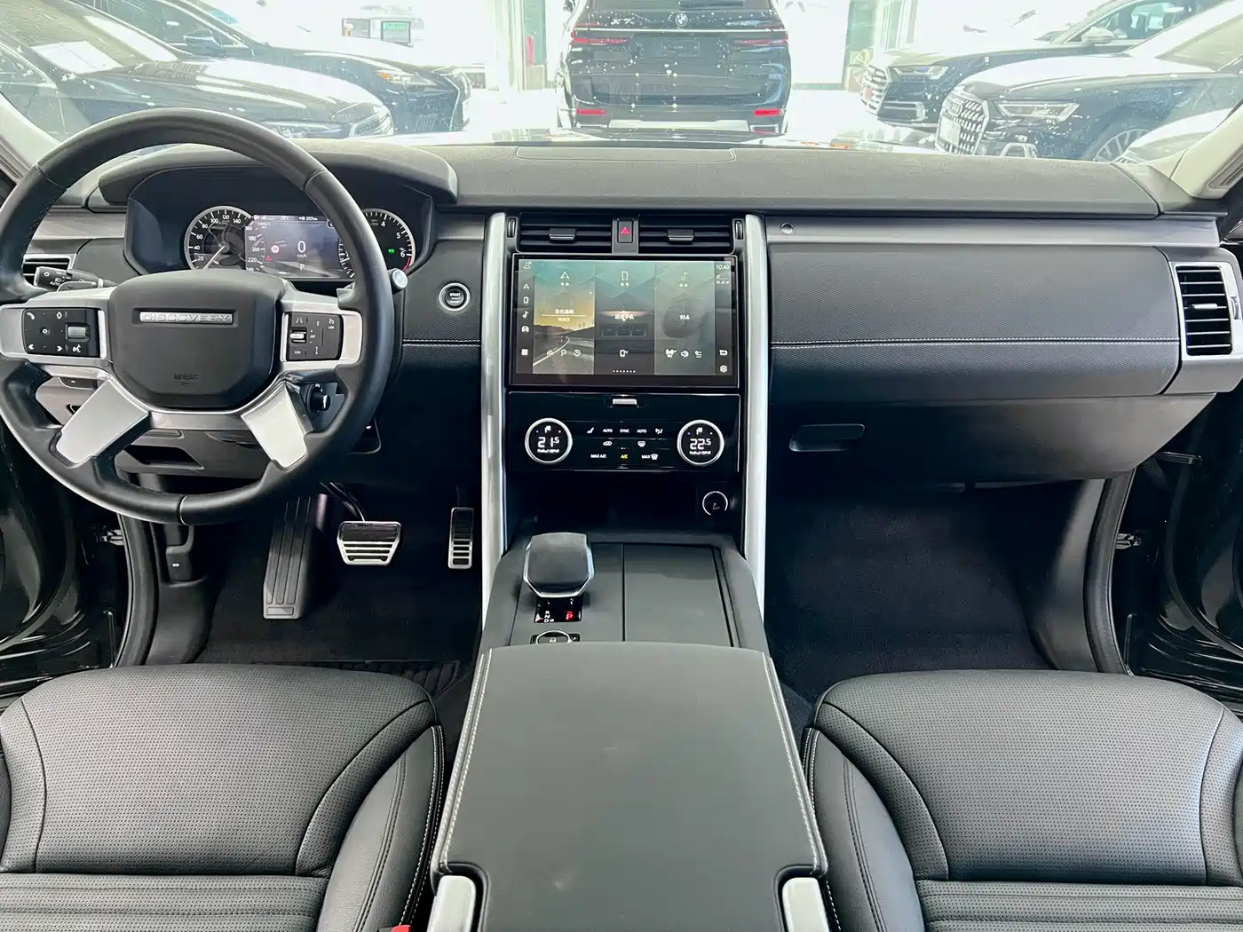 Фото 9 - Land Rover Discovery