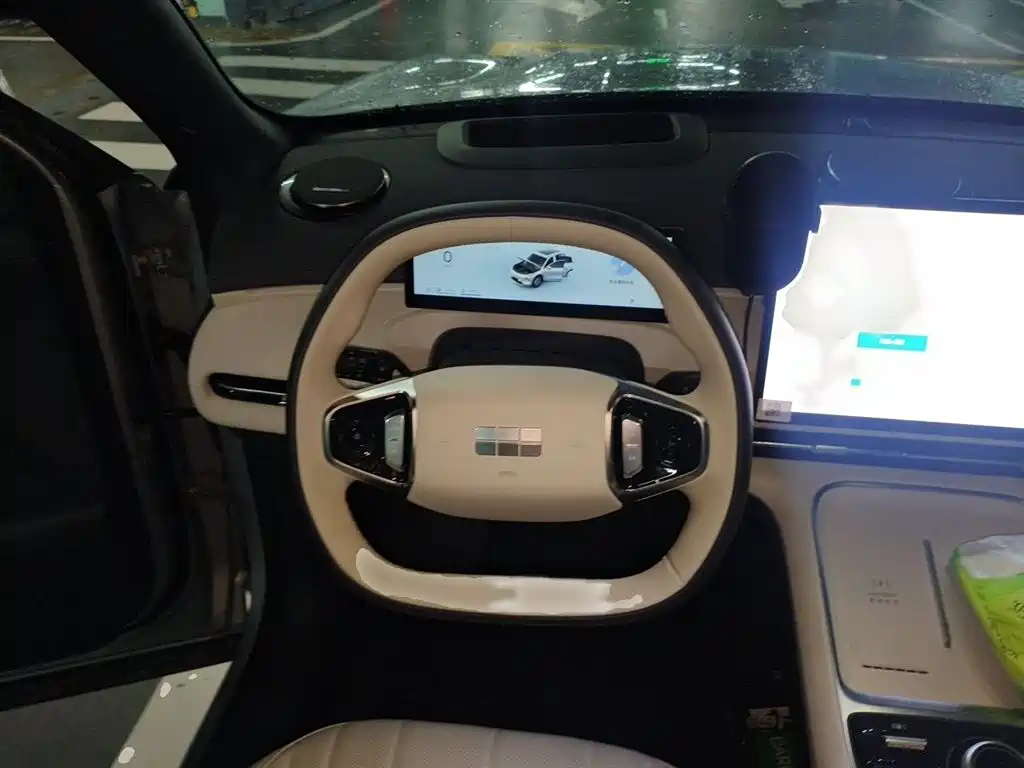 Geely Galaxy Galaxy Starship 7 EM-i 2025 Model 120km Explorer+ Edition фото 3